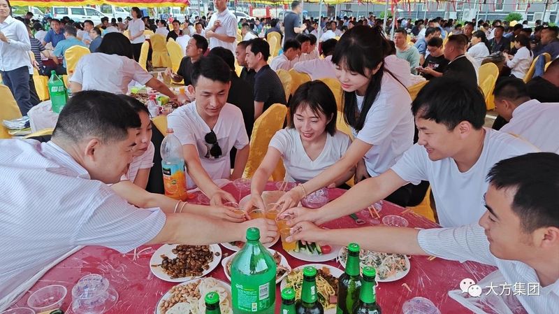 大方十七歲雨中的樣子真美 記一場令人難忘的燒烤晚會